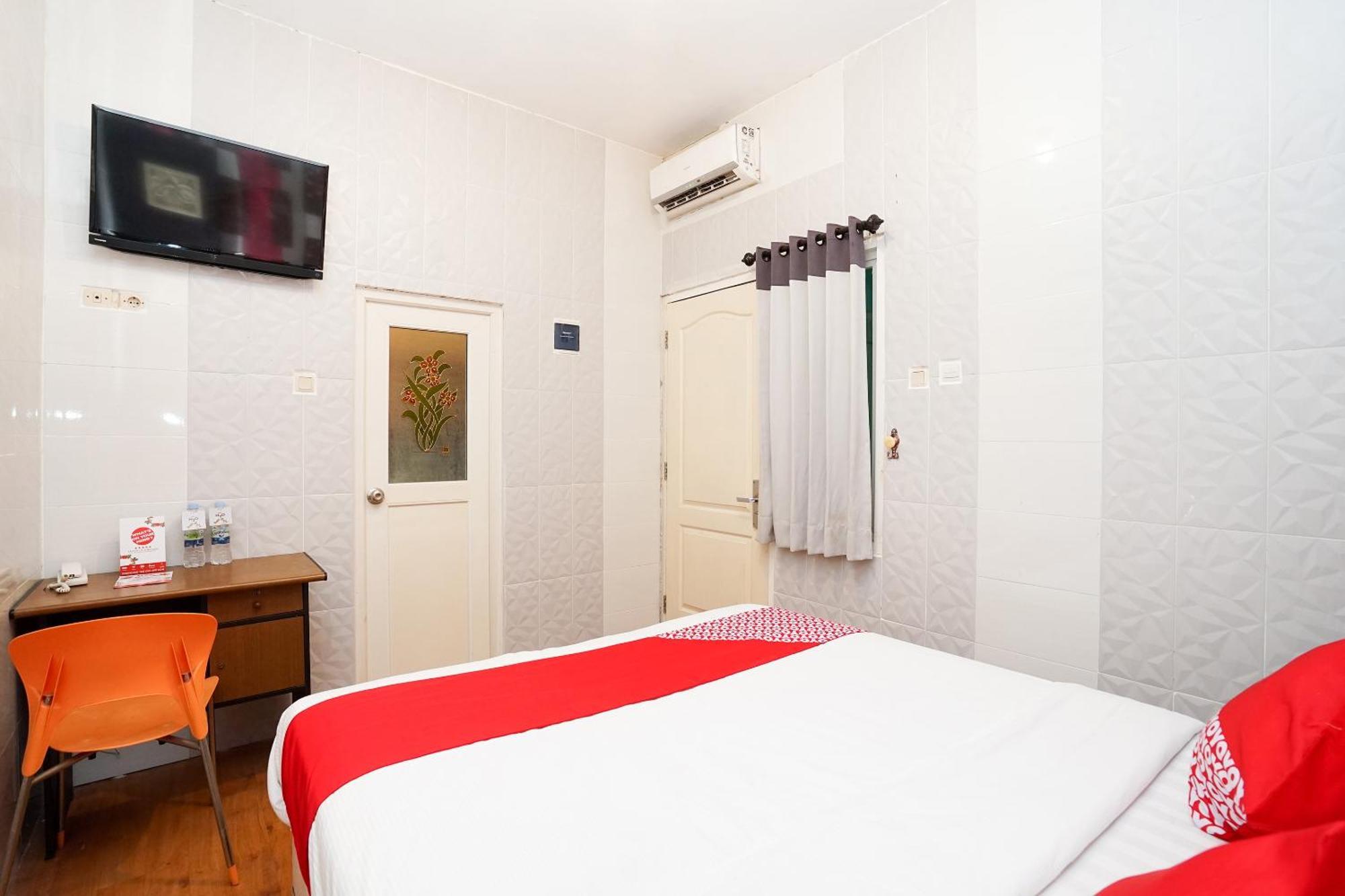 Oyo 425 Mojokerto Guesthouse Exteriér fotografie