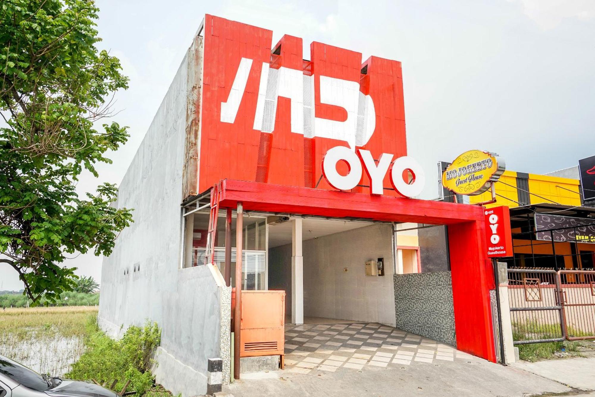 Oyo 425 Mojokerto Guesthouse Exteriér fotografie